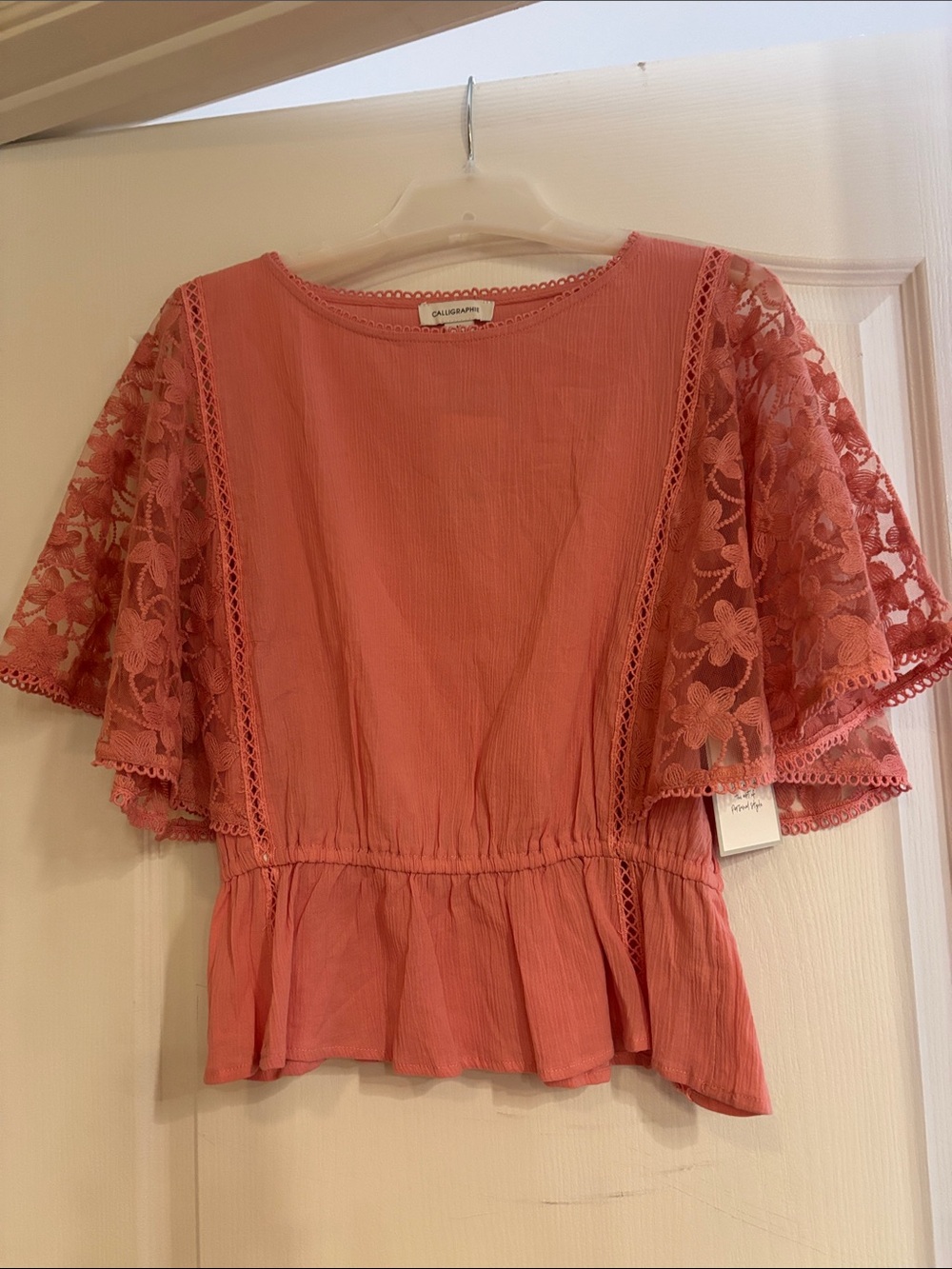 NWT Calligraphie Coral Lace Flutter Peplum Blouse